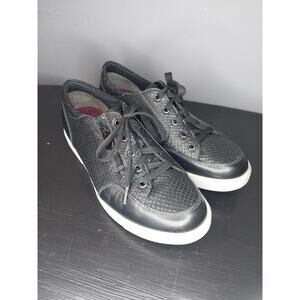 Munro Gabbie Black Snake Print Leathe Sneaker Size 8.5W